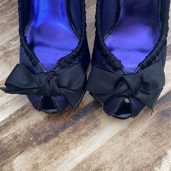 LE Chateau Purple Black Bow Stiletto - Picture 4 of 9